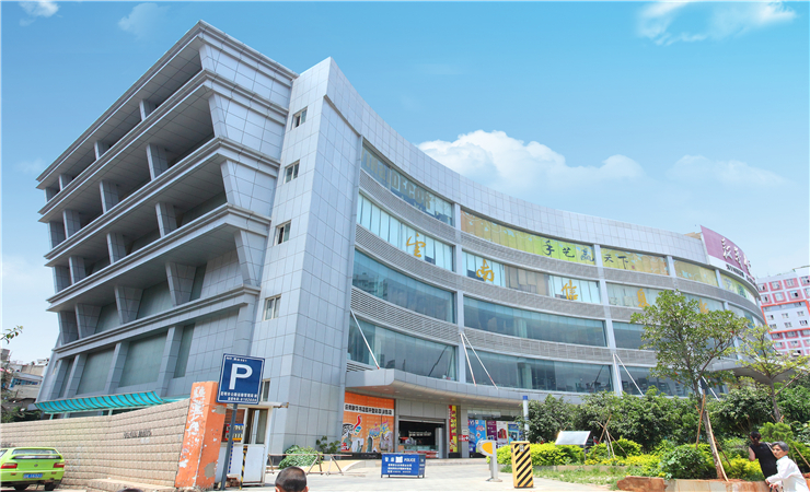 鋁單板幕墻邊框的空隙中選擇適宜的用隔聲防潮,耐腐蝕的材料 鋁單板幕墻邊框的空隙中選擇適宜的用隔聲防潮,耐腐蝕的材料